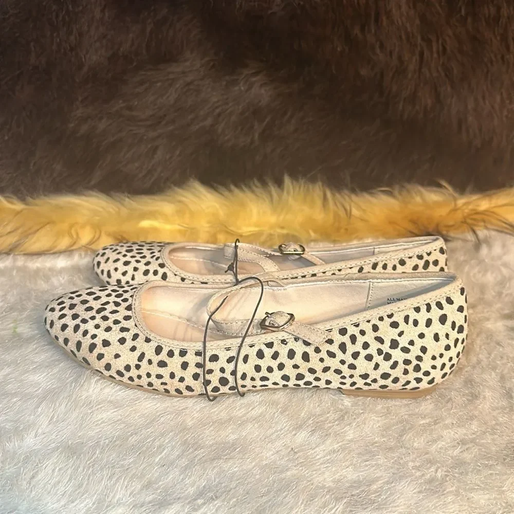 Isaac Mizrahi for Target shoes 7.5 (2800) NEW